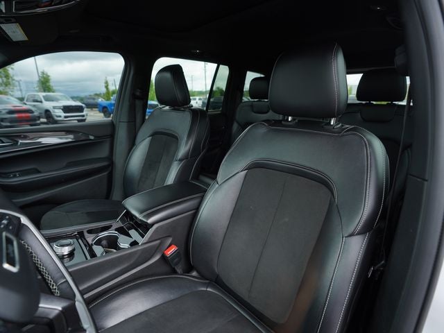 2022 Jeep Grand Cherokee Altitude 4x4