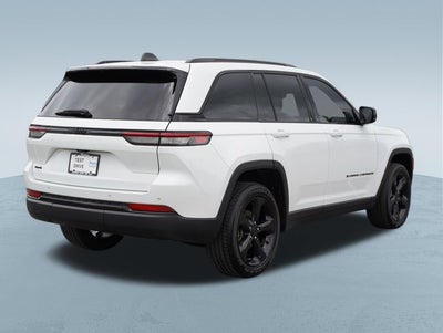 2022 Jeep Grand Cherokee Altitude 4x4