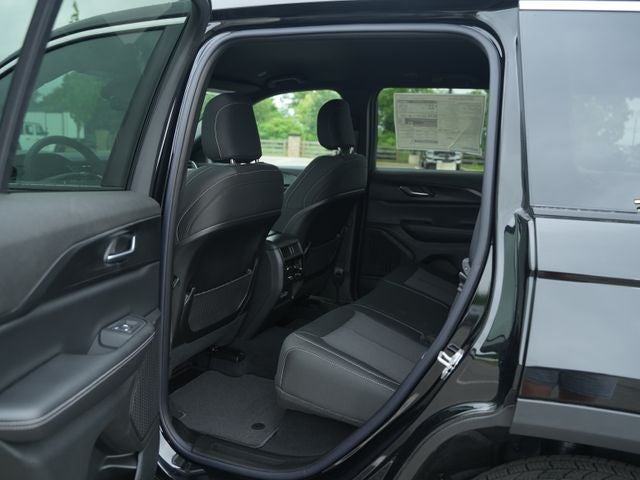 2026 Jeep Grand Cherokee GRAND CHEROKEE LAREDO 4X4