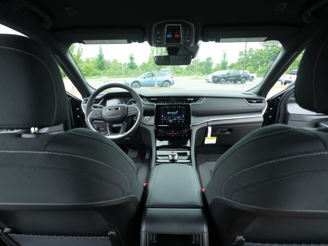 2026 Jeep Grand Cherokee GRAND CHEROKEE LAREDO 4X4