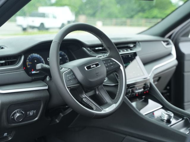 2026 Jeep Grand Cherokee GRAND CHEROKEE LAREDO 4X4