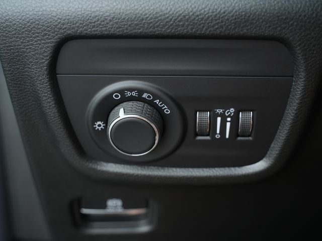 2026 Jeep Grand Cherokee GRAND CHEROKEE LAREDO 4X4