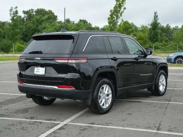 2026 Jeep Grand Cherokee GRAND CHEROKEE LAREDO 4X4
