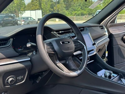 2027 Jeep Grand Cherokee Altitude