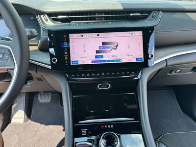 2027 Jeep Grand Cherokee Altitude