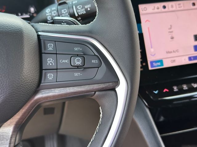 2027 Jeep Grand Cherokee Altitude