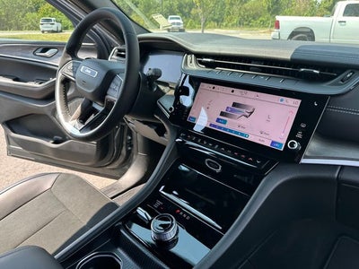 2027 Jeep Grand Cherokee Altitude