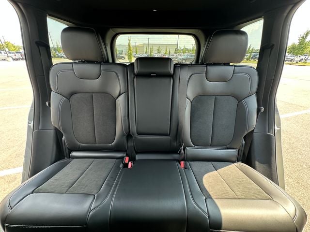 2027 Jeep Grand Cherokee Altitude