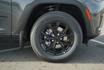 2026 Jeep Grand Cherokee GRAND CHEROKEE LAREDO ALTITUDE 4X4