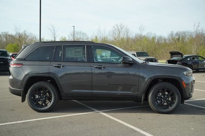 2026 Jeep Grand Cherokee GRAND CHEROKEE LAREDO ALTITUDE 4X4
