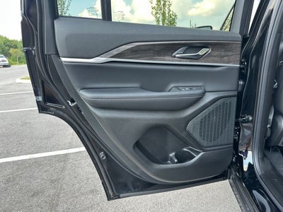 2027 Jeep Grand Cherokee Altitude