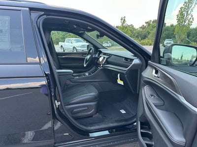 2027 Jeep Grand Cherokee Altitude