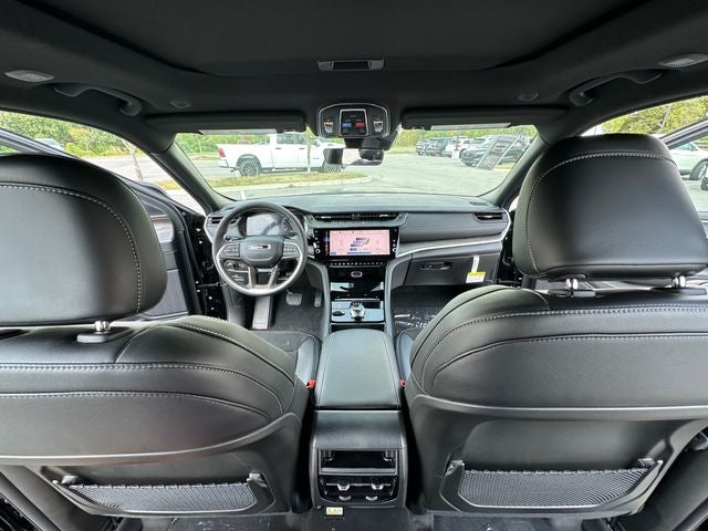 2027 Jeep Grand Cherokee Altitude