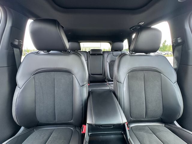 2027 Jeep Grand Cherokee Altitude
