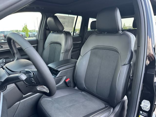 2027 Jeep Grand Cherokee Altitude