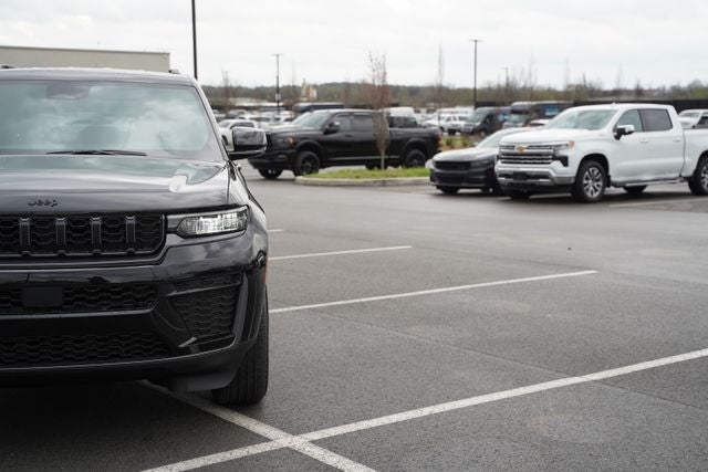 2026 Jeep Grand Cherokee GRAND CHEROKEE LAREDO ALTITUDE 4X4