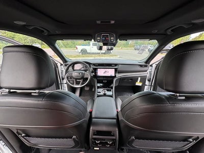 2027 Jeep Grand Cherokee Altitude