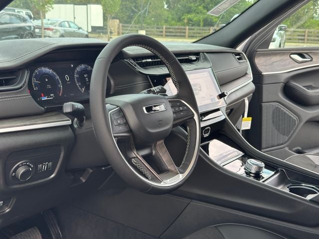 2027 Jeep Grand Cherokee Altitude