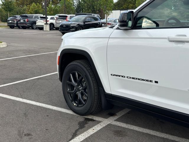 2027 Jeep Grand Cherokee Altitude