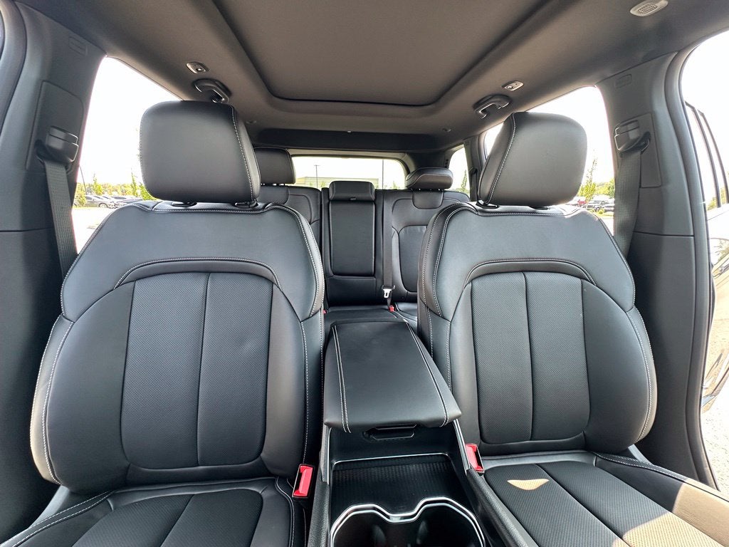 2027 Jeep Grand Cherokee Limited Reserve