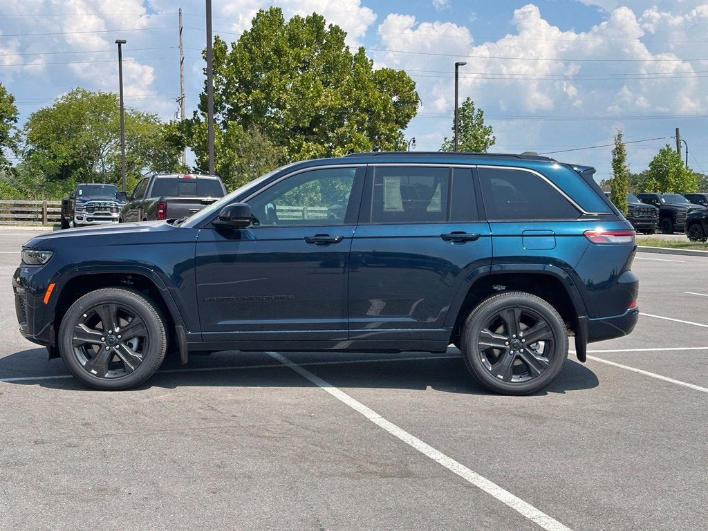 2027 Jeep Grand Cherokee Limited Reserve