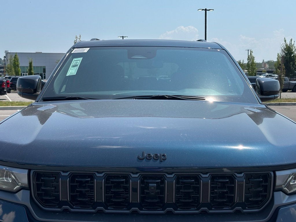 2027 Jeep Grand Cherokee Limited Reserve