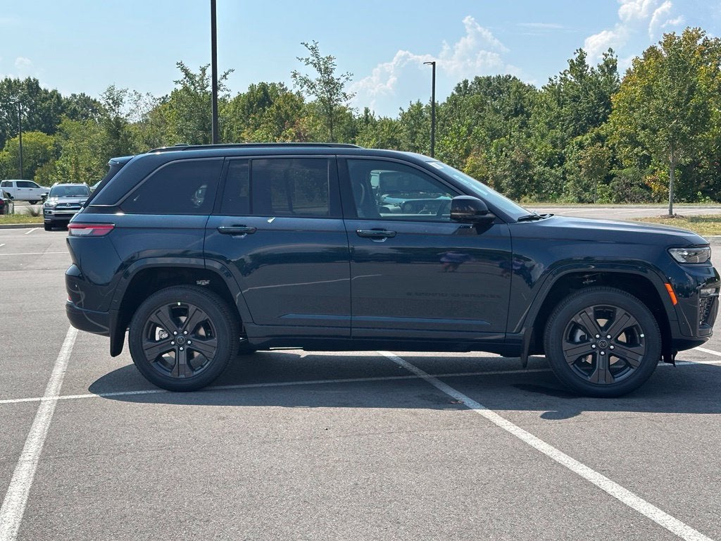2027 Jeep Grand Cherokee Limited Reserve