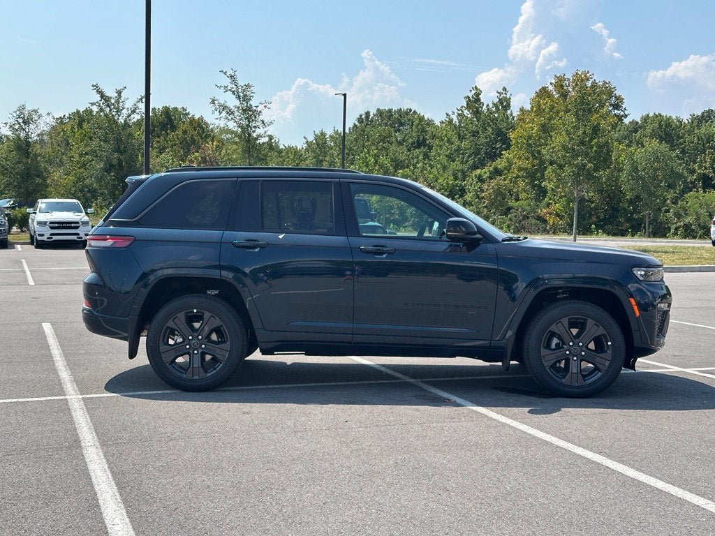 2027 Jeep Grand Cherokee Limited Reserve