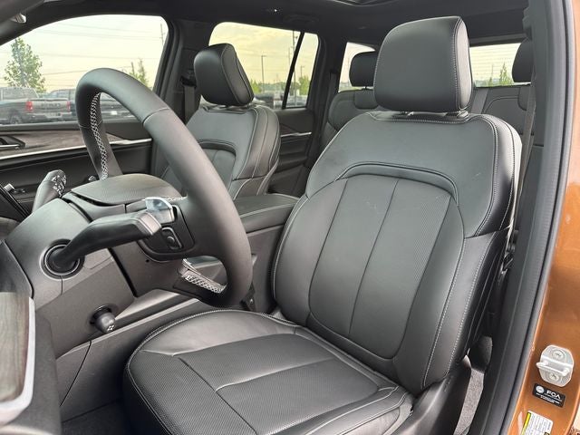 2027 Jeep Grand Cherokee Limited Reserve