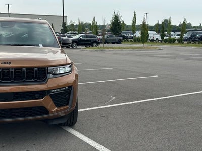 2027 Jeep Grand Cherokee Limited Reserve