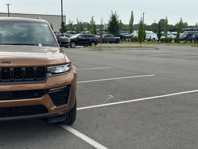2027 Jeep Grand Cherokee Limited Reserve