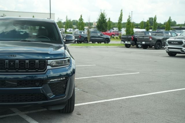 2026 Jeep Grand Cherokee Limited Reserve