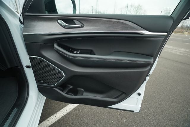 2023 Jeep Grand Cherokee Overland 4x4