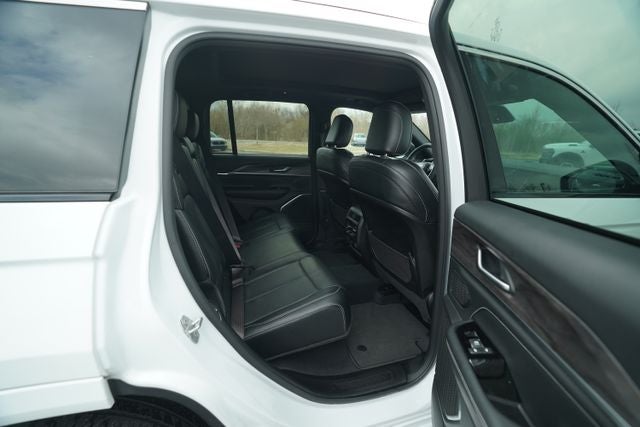 2023 Jeep Grand Cherokee Overland 4x4