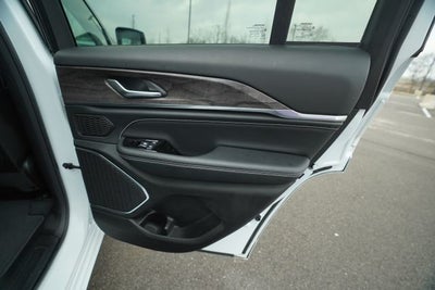 2023 Jeep Grand Cherokee Overland 4x4