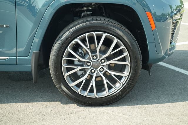 2026 Jeep Grand Cherokee Summit