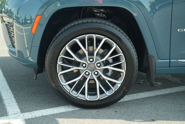 2026 Jeep Grand Cherokee Summit