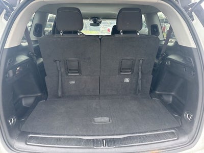 2023 Jeep Grand Cherokee L Laredo 4x2