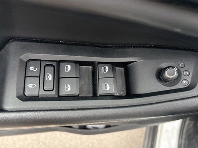 2023 Jeep Grand Cherokee L Laredo 4x2