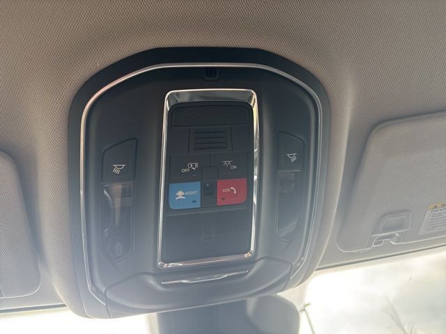 2023 Jeep Grand Cherokee L Laredo 4x2