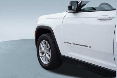 2023 Jeep Grand Cherokee L Laredo 4x2
