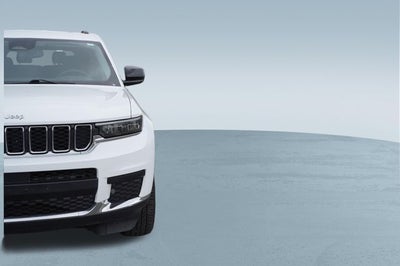 2023 Jeep Grand Cherokee L Laredo 4x2