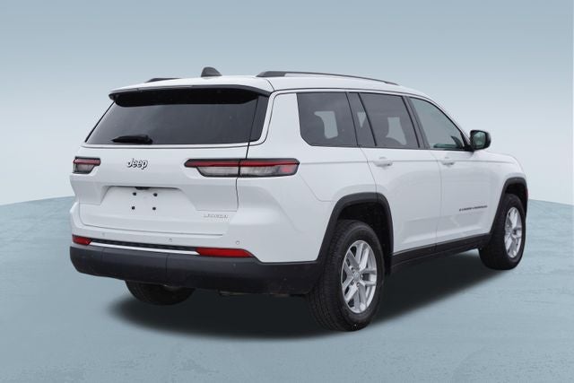 2023 Jeep Grand Cherokee L Laredo 4x2