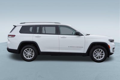 2023 Jeep Grand Cherokee L Laredo 4x2