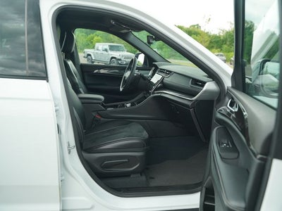 2023 Jeep Grand Cherokee L Altitude 4x2