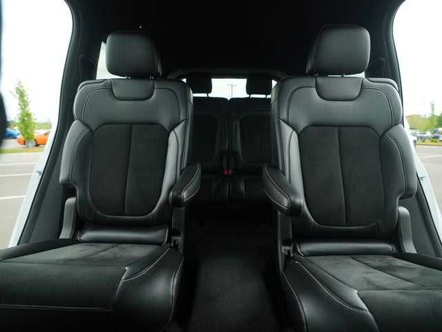 2023 Jeep Grand Cherokee L Altitude 4x2
