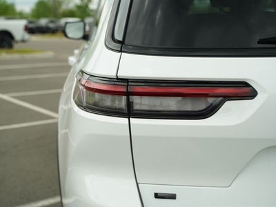 2023 Jeep Grand Cherokee L Altitude 4x2