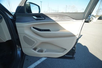 2023 Jeep Grand Cherokee L Limited 4x2