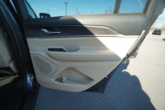 2023 Jeep Grand Cherokee L Limited 4x2