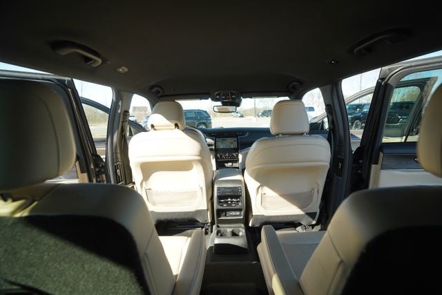 2023 Jeep Grand Cherokee L Limited 4x2